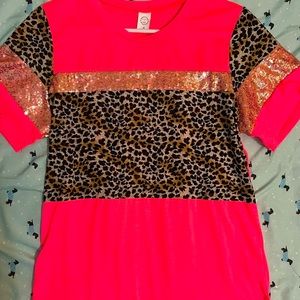 Hot pink and cheetah top